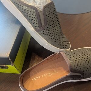 Very Volatile Women's Olive Sparkle Slip-On Shoes.  Size 9.  New In Box.